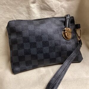 Black Checkered Wristlet
